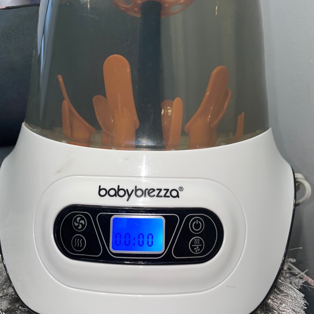 Baby brezza sterilizer and dryer